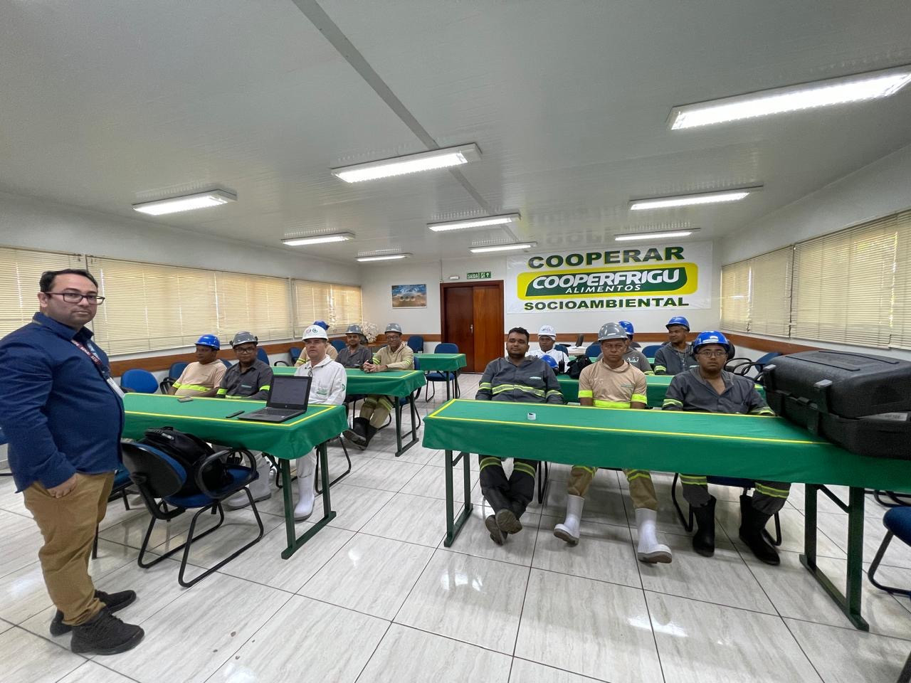 Cooperfrigu investe em capacitação técnica em Refrigeração Industrial