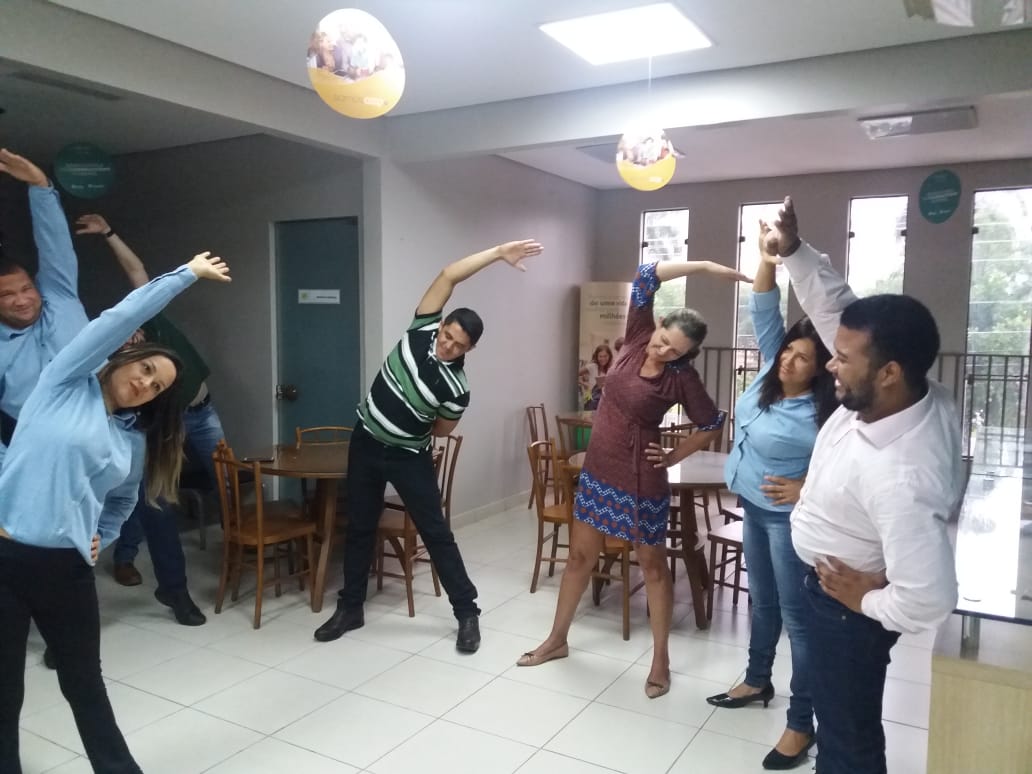 Sistema OCB/TO realiza programa de fisioterapia no trabalho